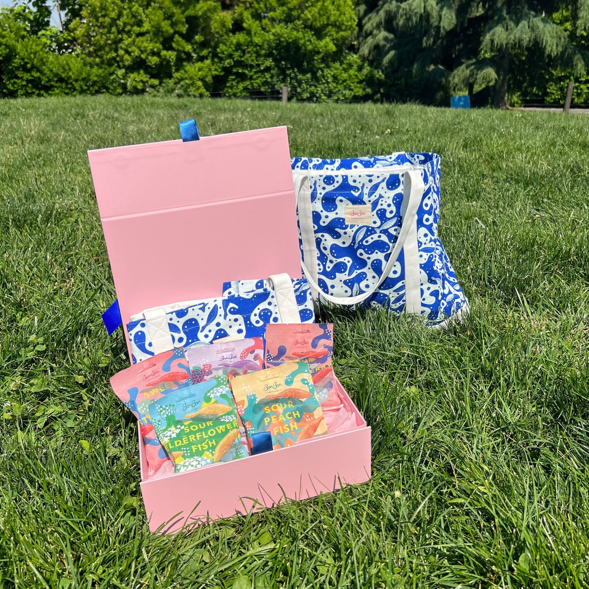 The BonBeach Bag Gift Set - Image 2